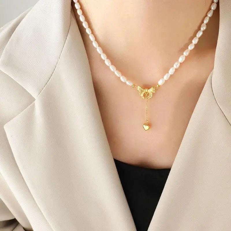 Elegant pearl heart necklace - Love Salve